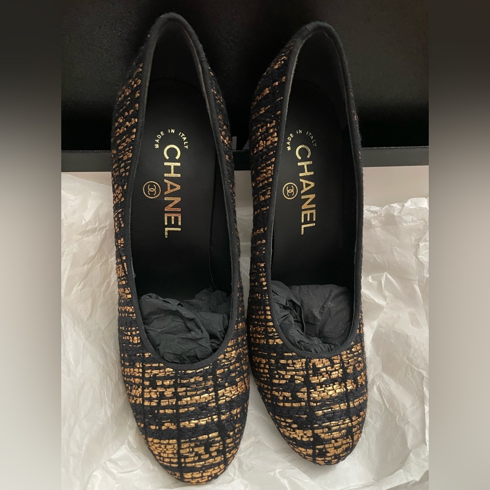 CHANEL Tweed pumps 36.5